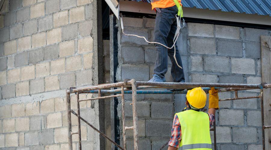 Professional residential roofers in Elsberry, MO
